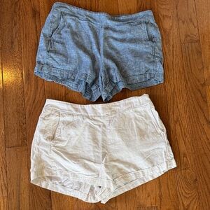 Two pair gap elastic waist linen blend pull on shorts size large